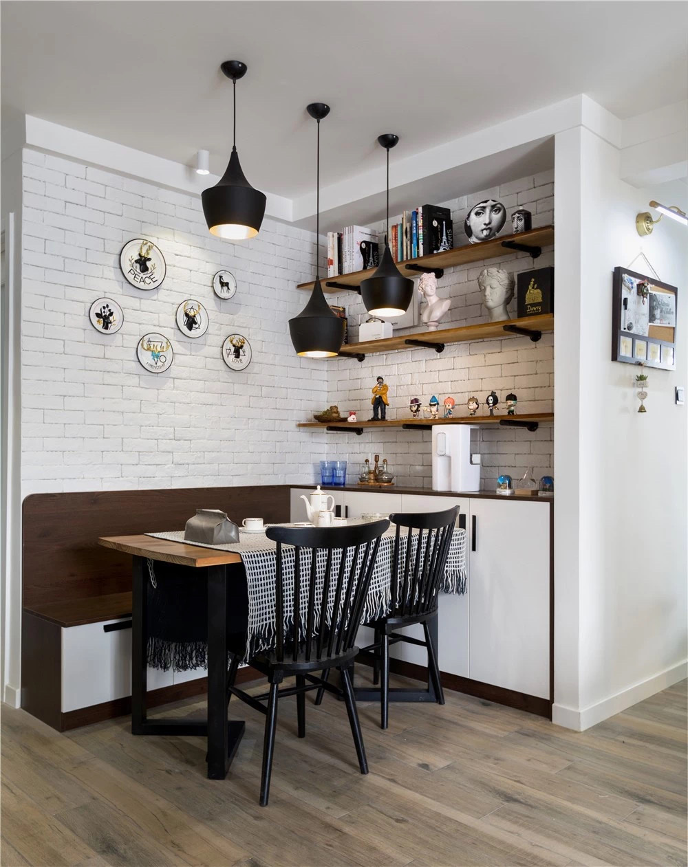 烘焙店墙面装修图片欣赏与设计灵感