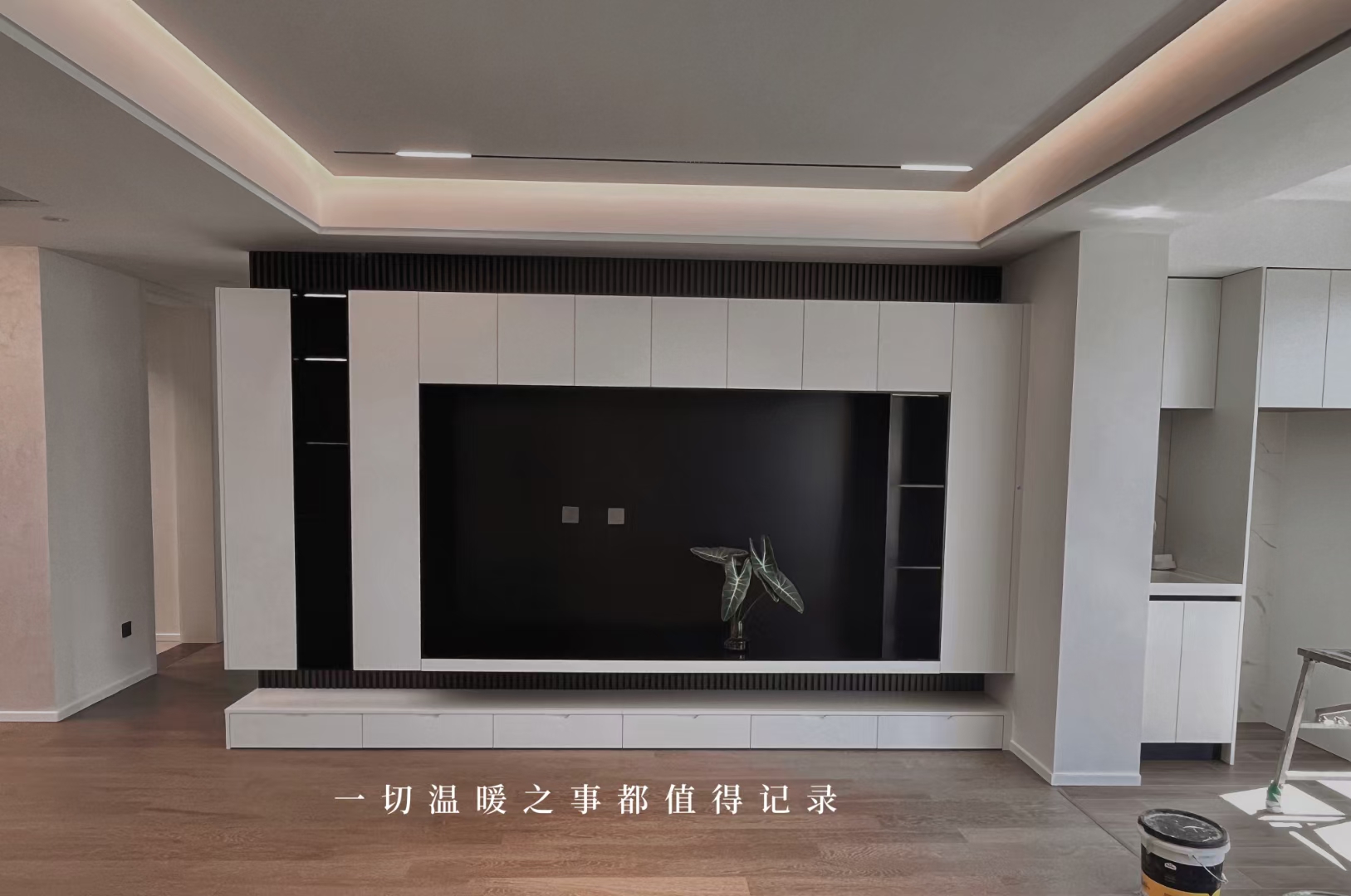 外墙装饰铝板效果图：打造现代建筑装饰的亮点